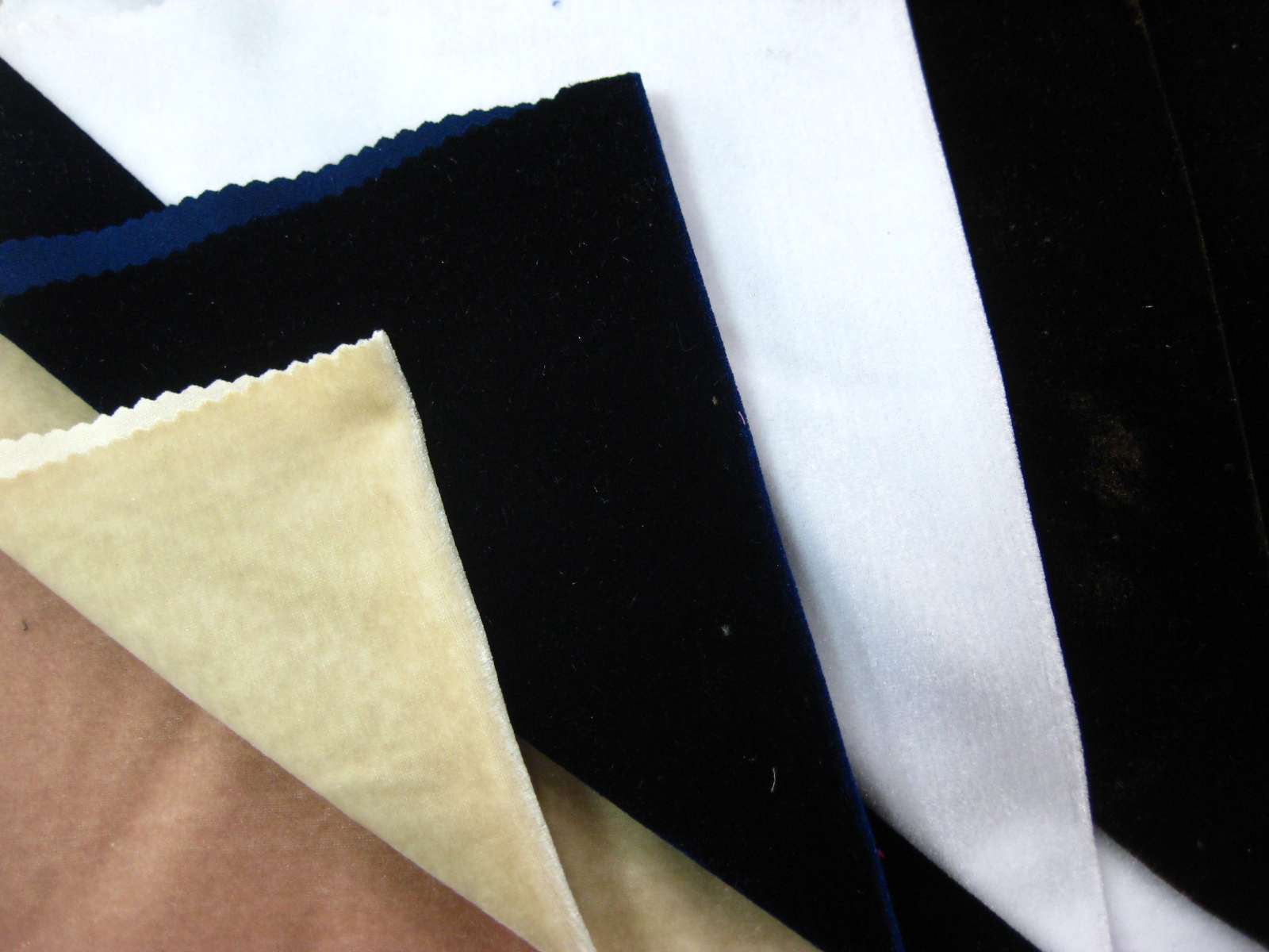 POLYESTER SPANDEX VELVET PD