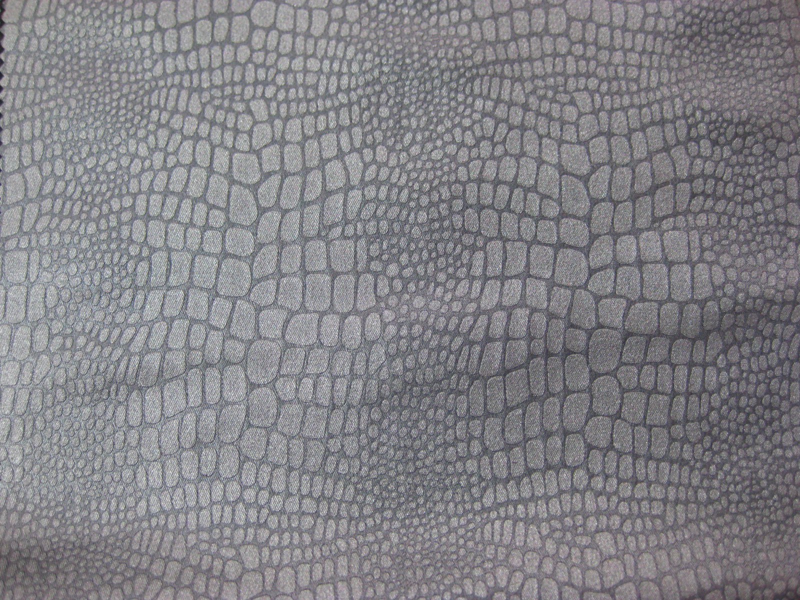 POLY TWO WAY SPAN PD PEARL DULL SILVER FOIL WITH EMBOSSING