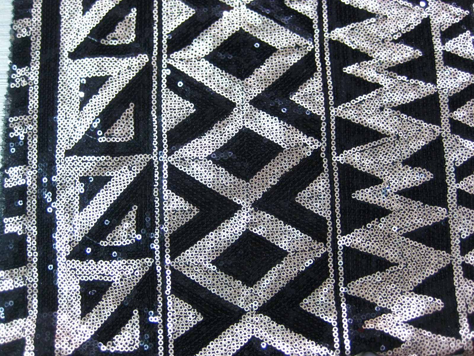 POLY MESH WITH SPANGLE EMB FT2720